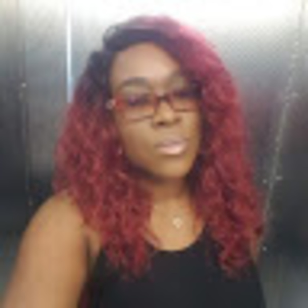 Meet your Posher, Nichole